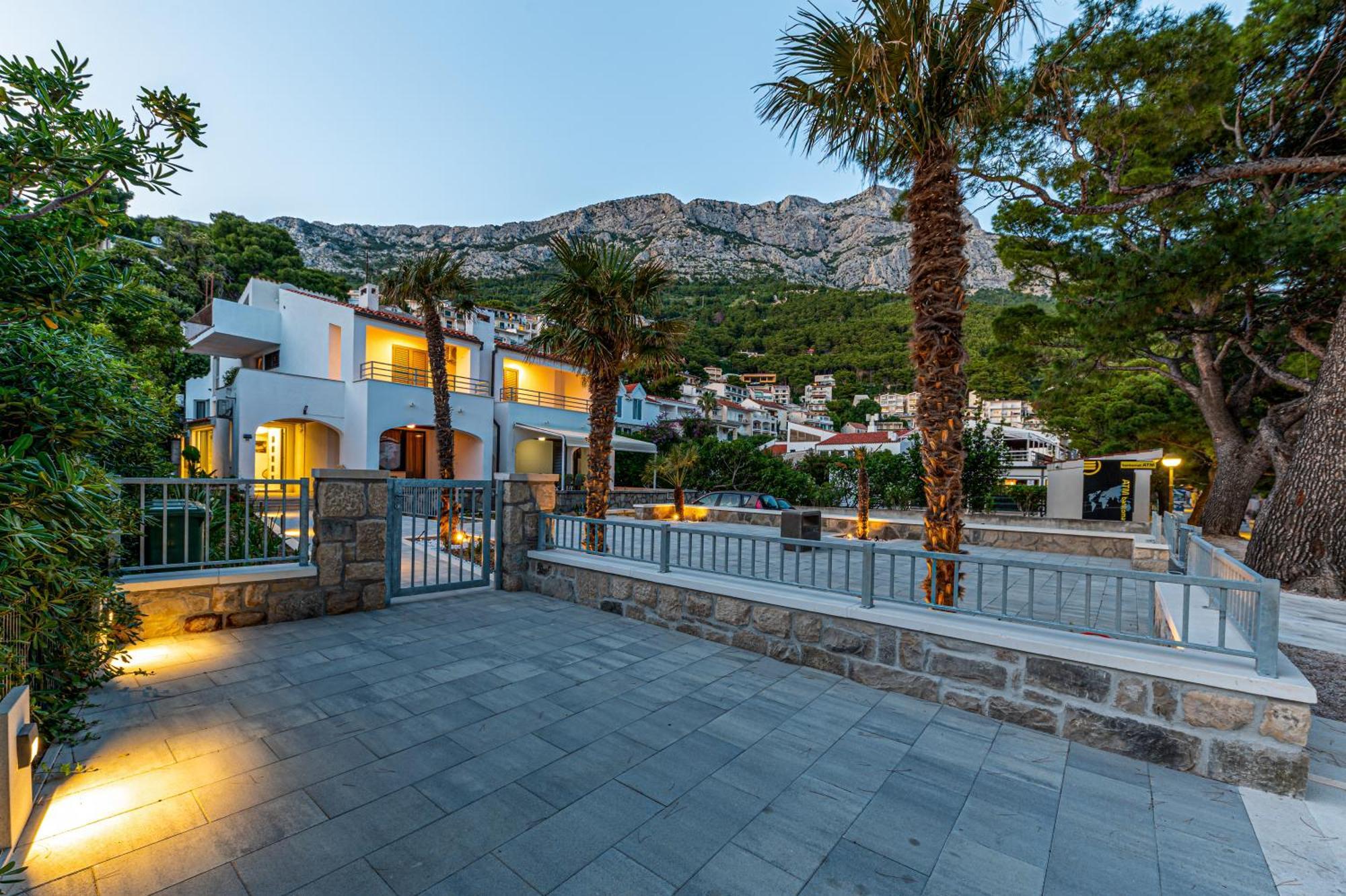 Apartment Seafront Marija