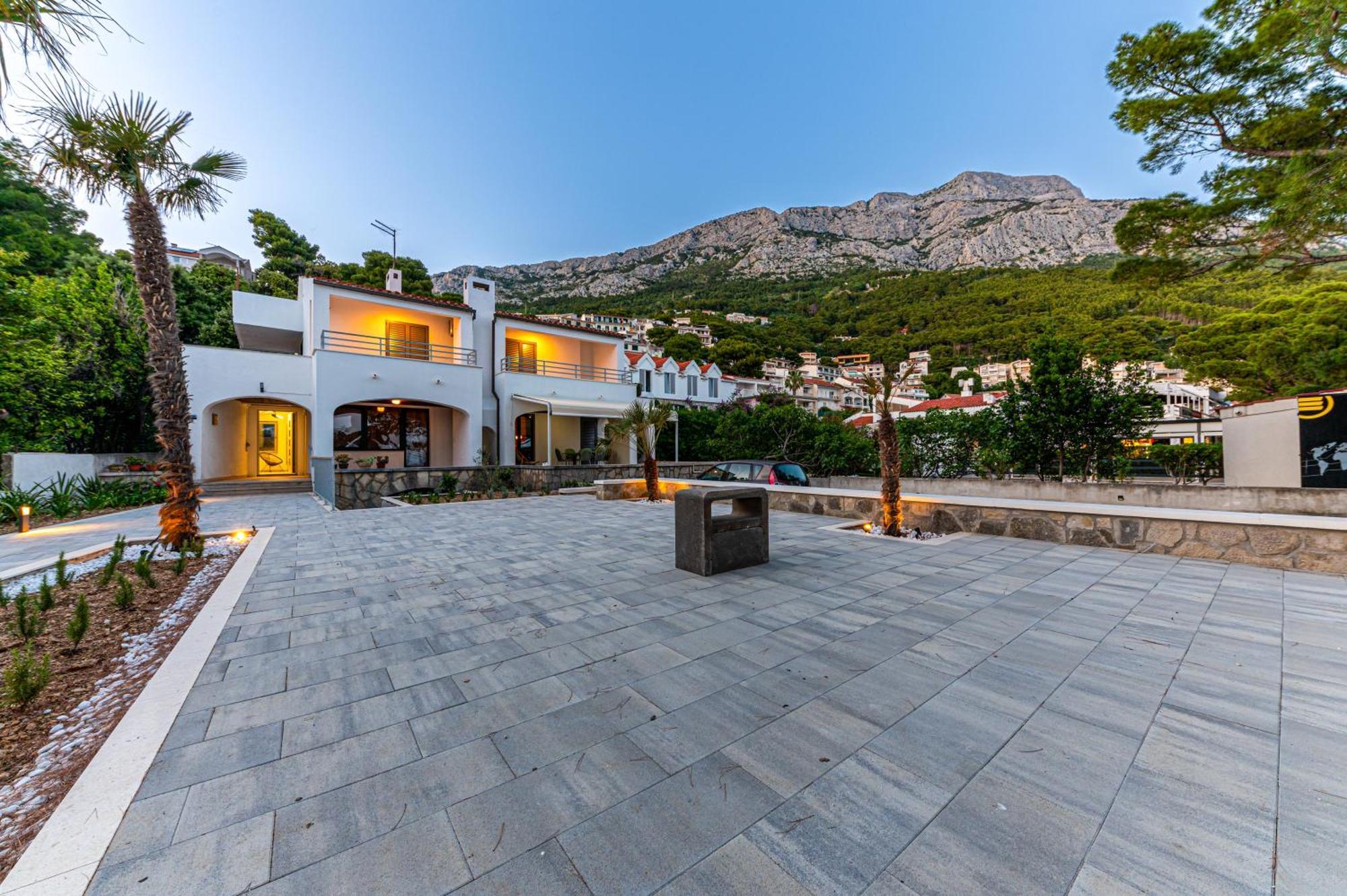 Apartment Seafront Marija Brela