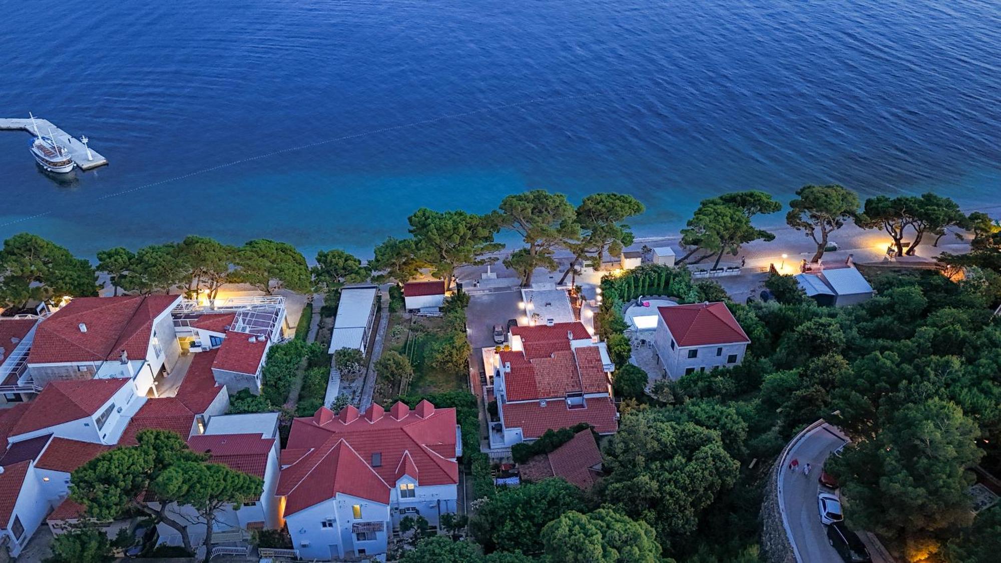 Seafront Marija Apartment Brela