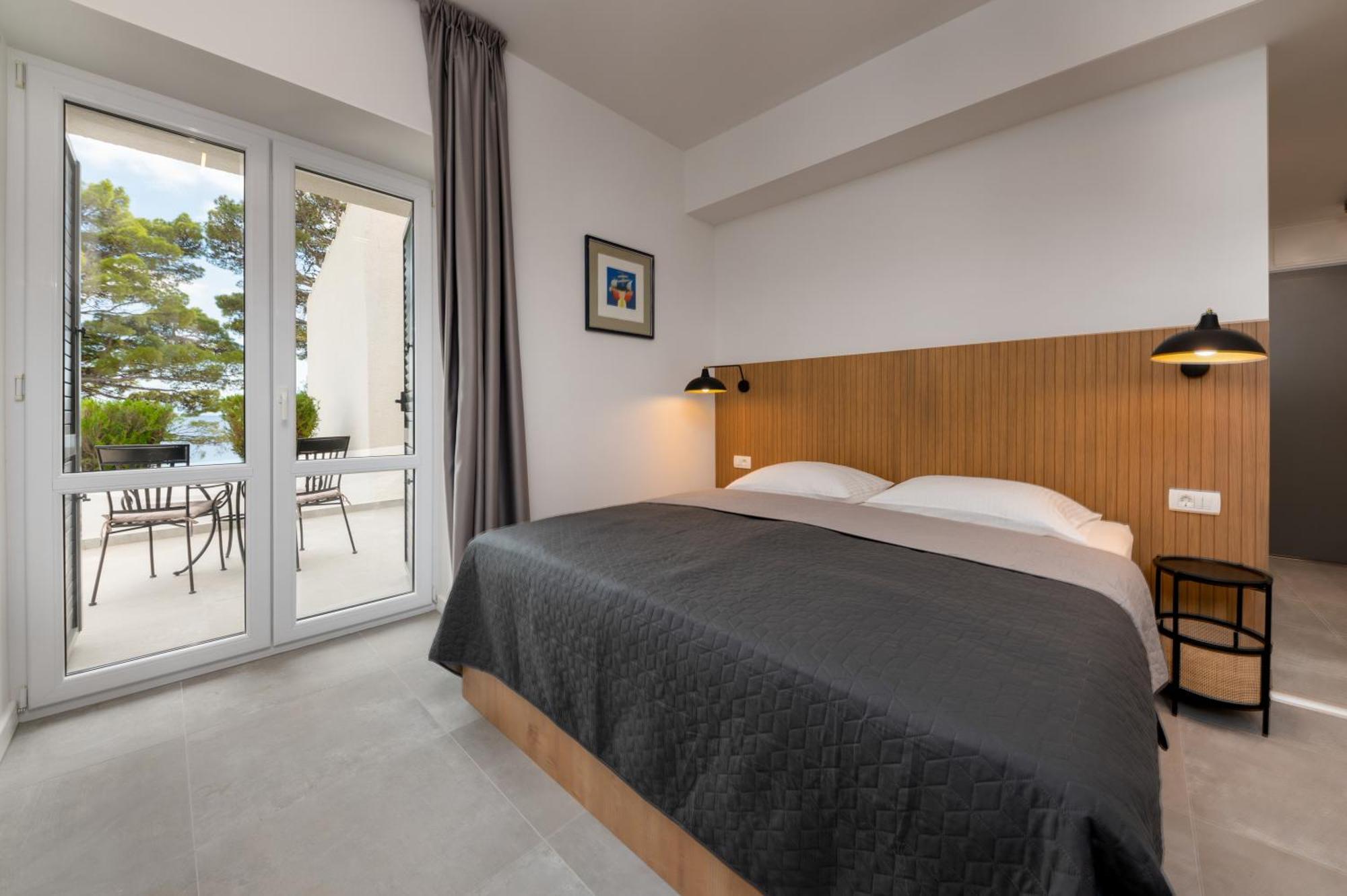 Apartment Seafront Marija Brela