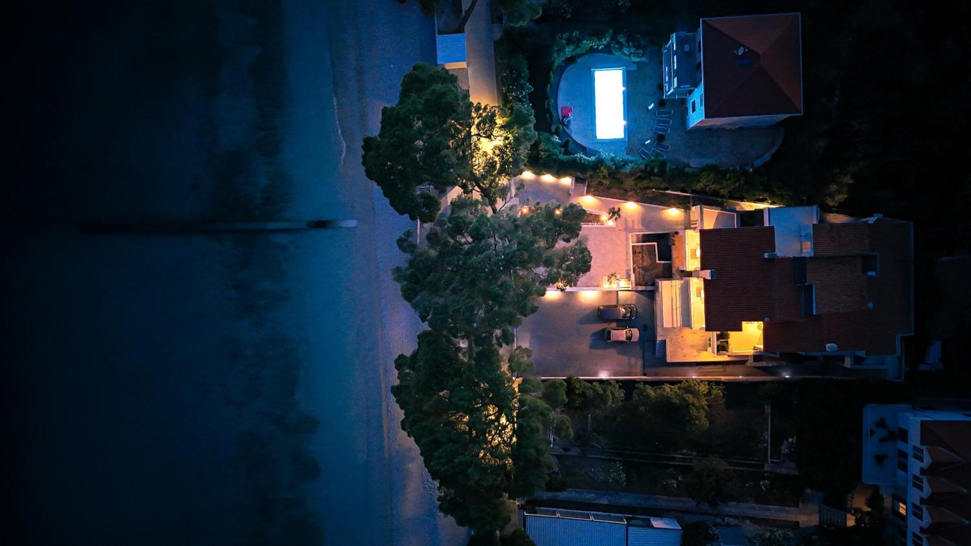 Apartment Seafront Marija Brela